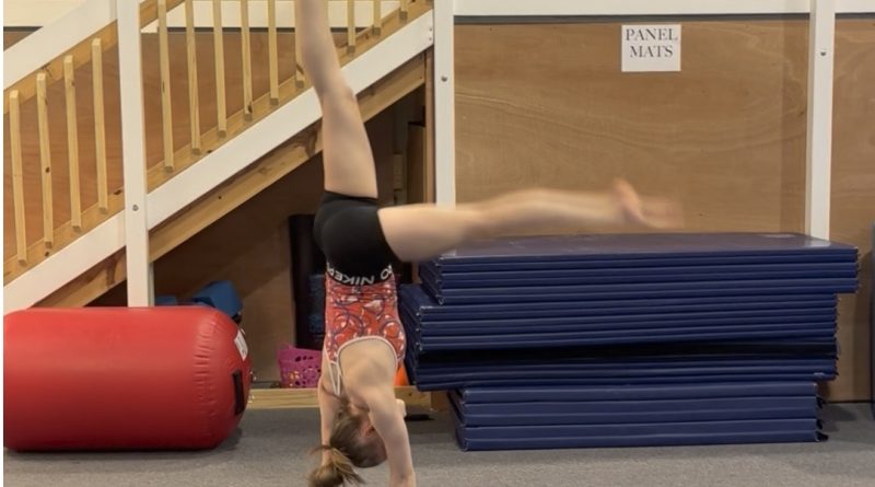 gymnastics, balance beam, beam, cartwheel